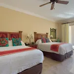 Beachfront Resort Living At Villa La Estancia