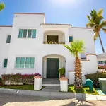 Villa Neptuno, Beautiful Villa