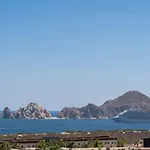 Stylish And Modern New 2Br Condo With Ocean Views