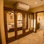 Beachside Bliss Studio, Walk To The Marina And Beach