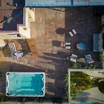 Brand New Luxury Ph With Private Pool And Views