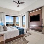 Junior Suite Ocean View - Villa La Valencia