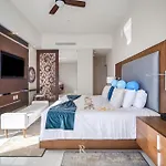 Junior Suite Ocean View - Villa La Valencia