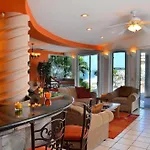 Villa Sol Y Luna