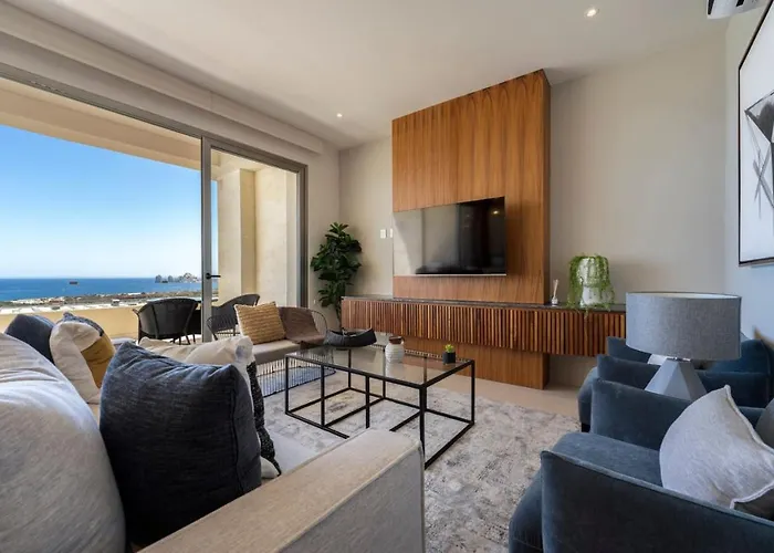 Stylish And Modern New 2Br Condo With Ocean Views