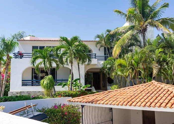 Villa Calafia Spacious Home W Private Tennis