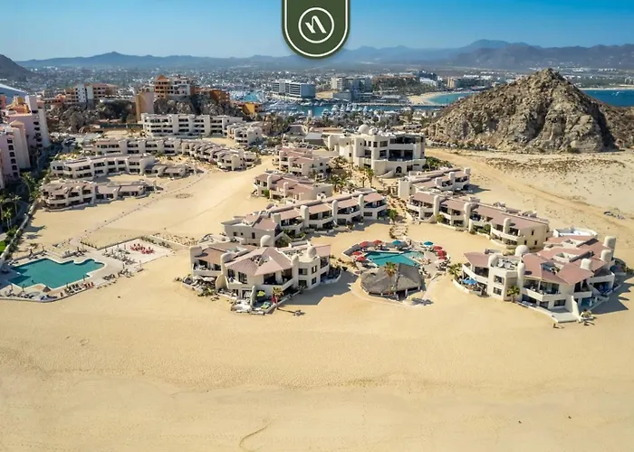 Oceanfront 1 Bedroom Condo - Pool - Beach - King Bed