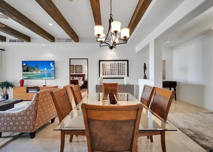 1 Bd 5-Star Beachfront Paradise