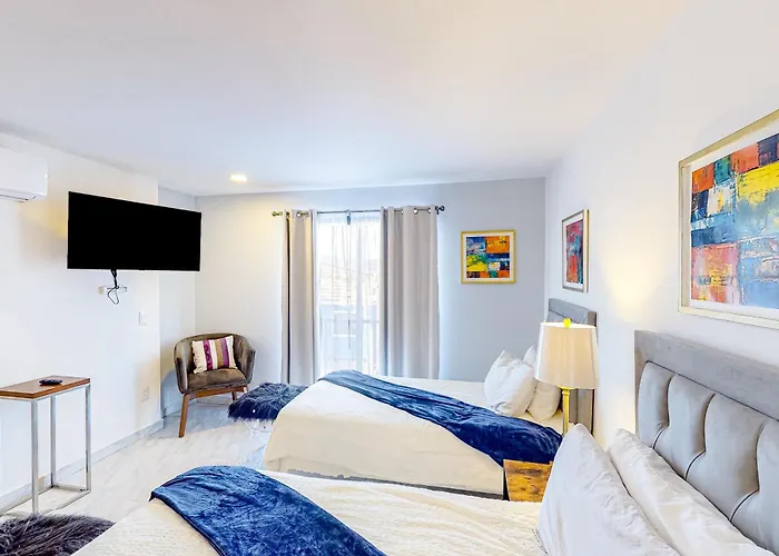 Sophie 203B At Morgan Residences