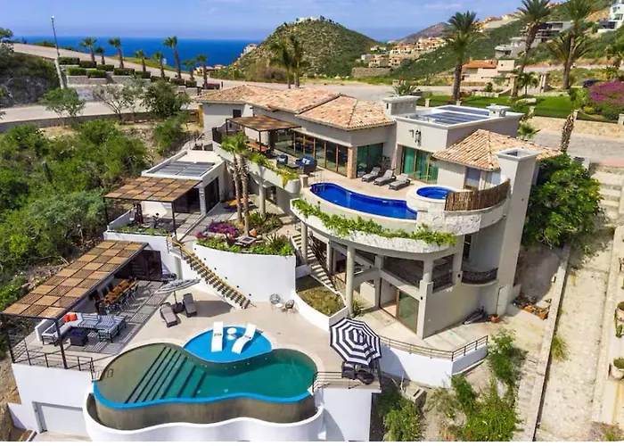 Villa De 6 Recamaras Con Vistas Al Mar En Pedregal