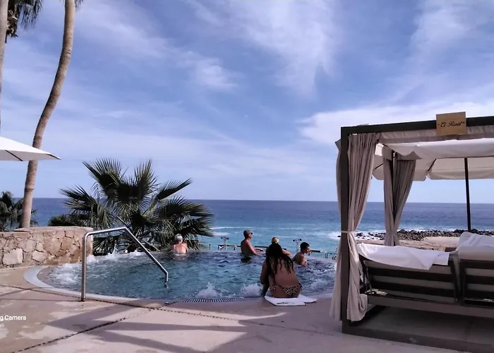 Swuim Up Beach Suite