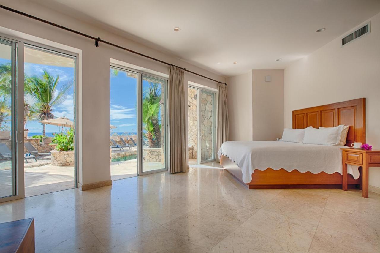 Beachfront Pedregal With Staff Marcella *