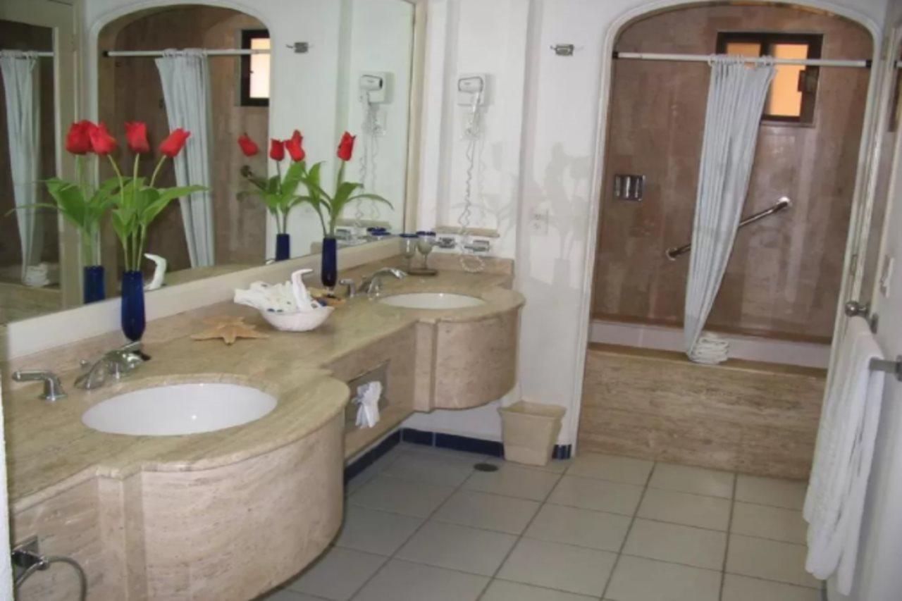 Grand Luxe Junior Apartment Cabo San Lucas