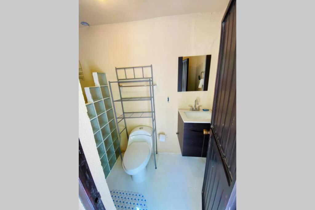 Сasa de vacaciones Casa Greg Beautiful 2 Bedroom House Adults Only *