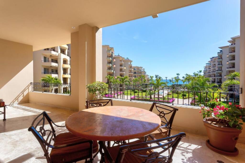 Apartment Beachfront Living At La Cabo San Lucas