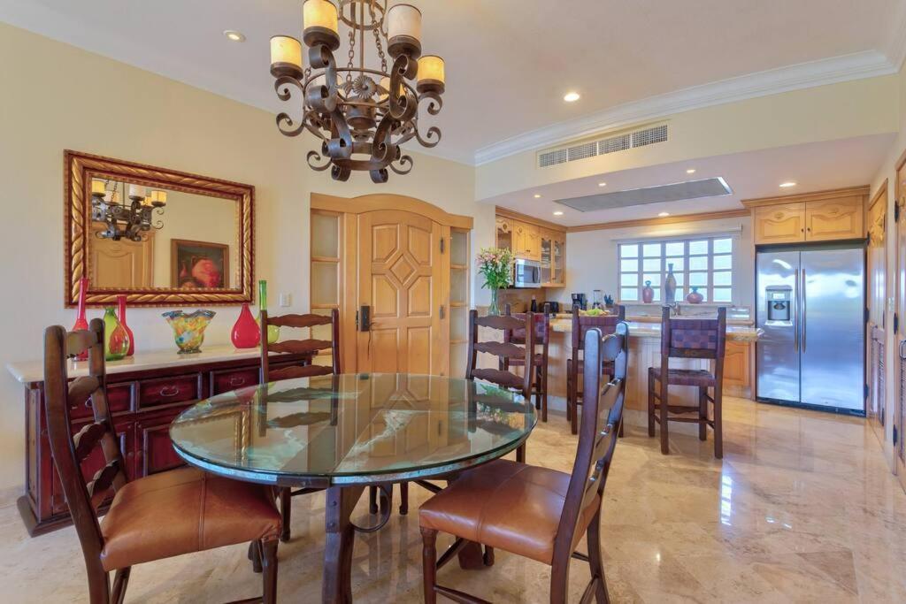 Beachfront Living At La Apartment Cabo San Lucas