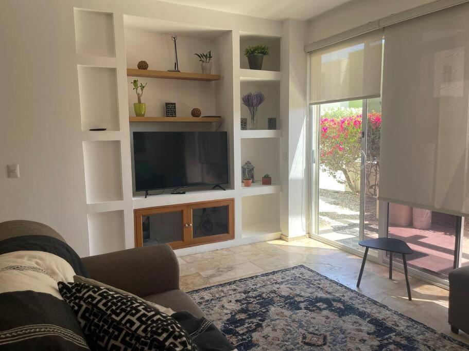 Sea View, King-size Bed, Wheelchair Access *