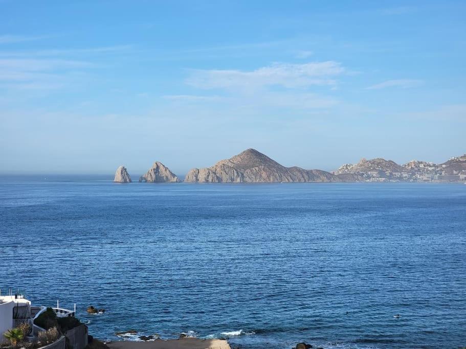 Oceanfront Penthouse, 2 Masters, 2 Baths, Kitchen! Cabo San Lucas
