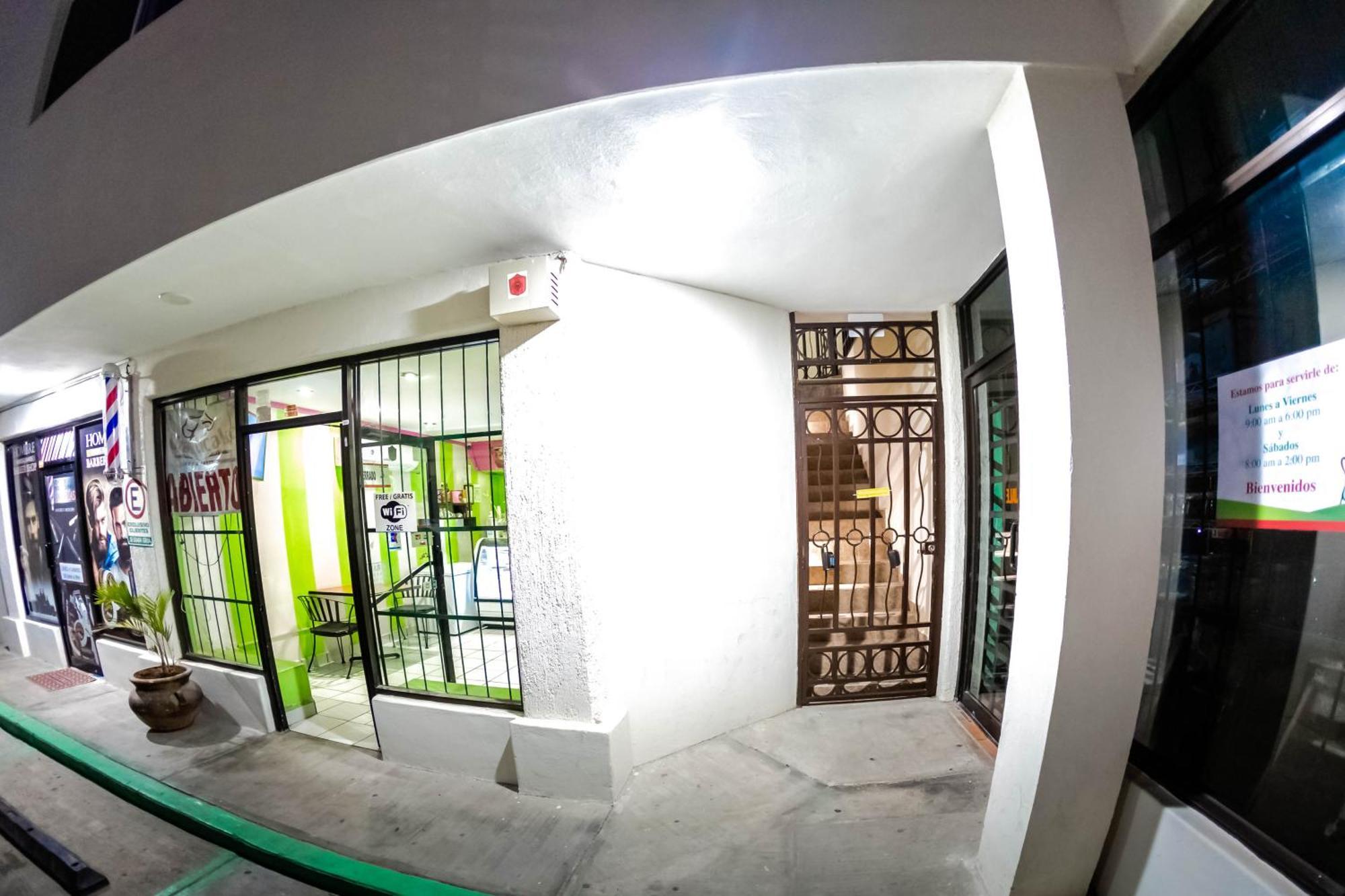 Apartment Cozy Sudio In The Heart Of Downtown. Walk Cabo #4 *