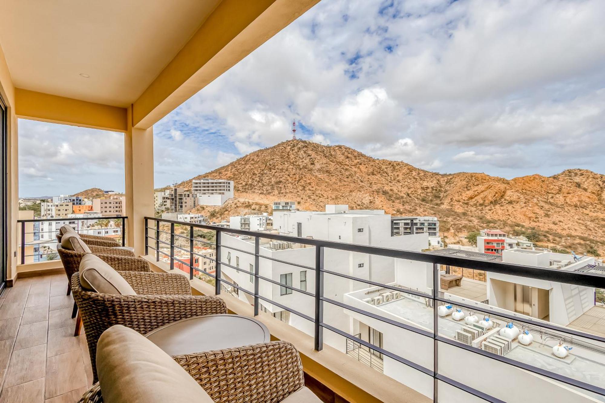 Vista Mare Oasis Apartment