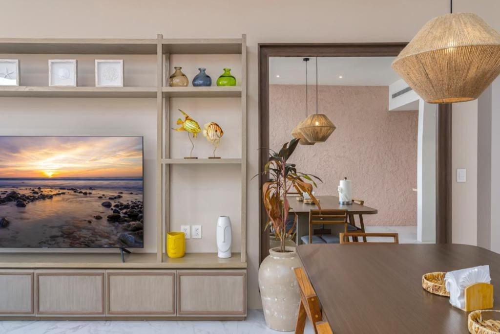 New 3br With Exceptional Location With Pool Apartment *