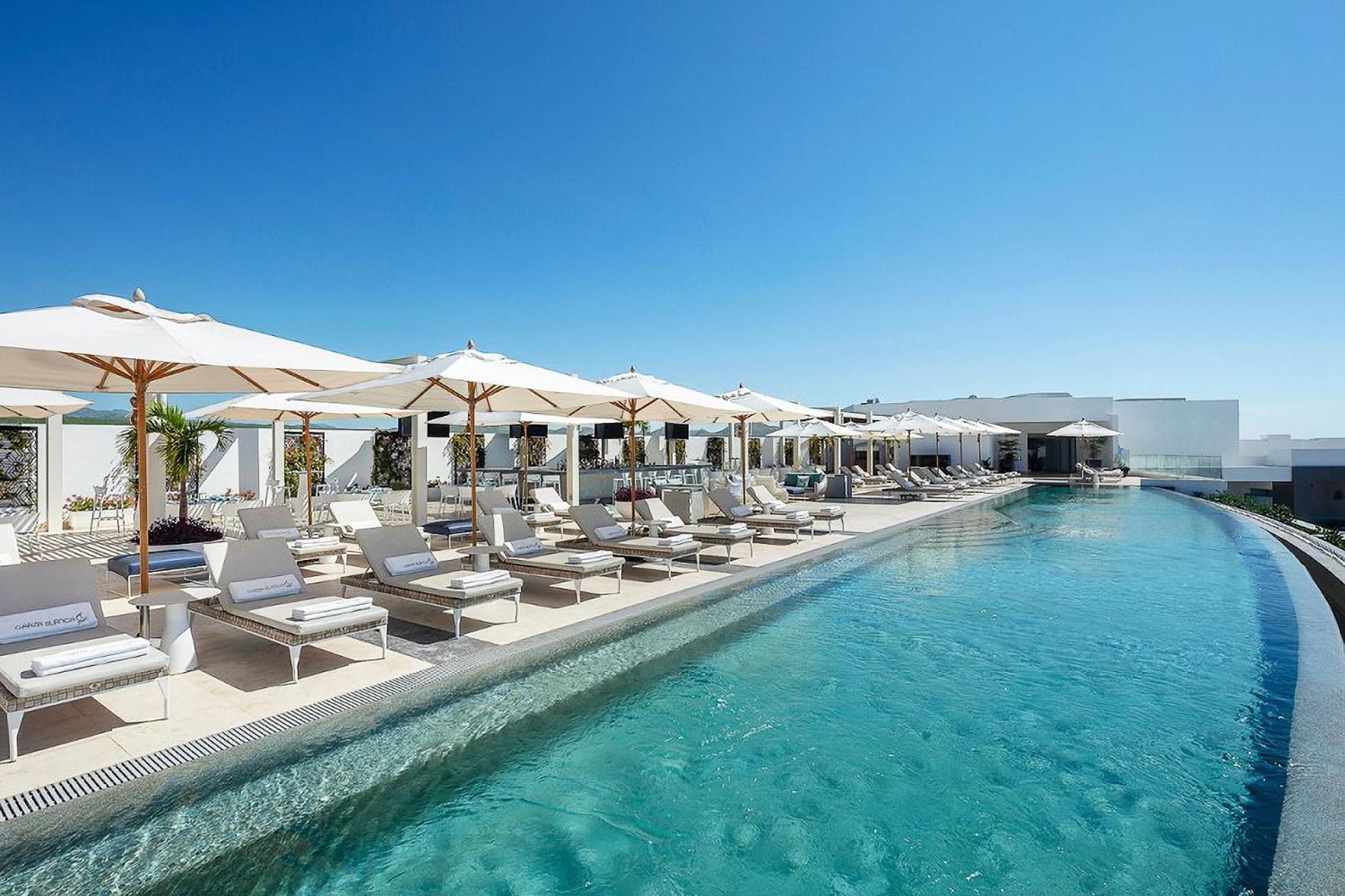 Residential Retreat 3 Bedroom Loft Garza Blanca &