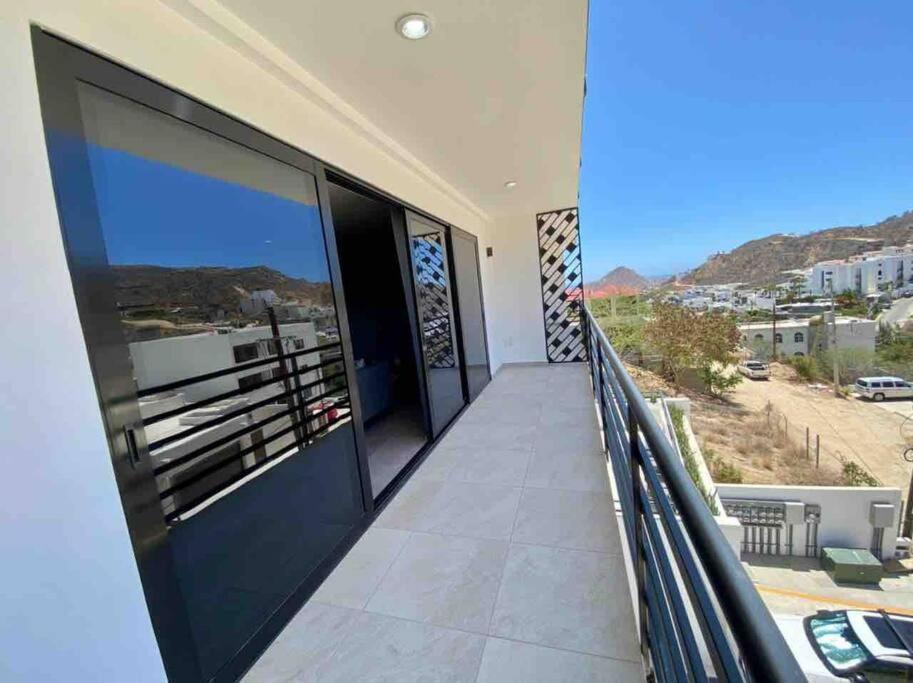 Beautiful New Sea Breeze Apartment