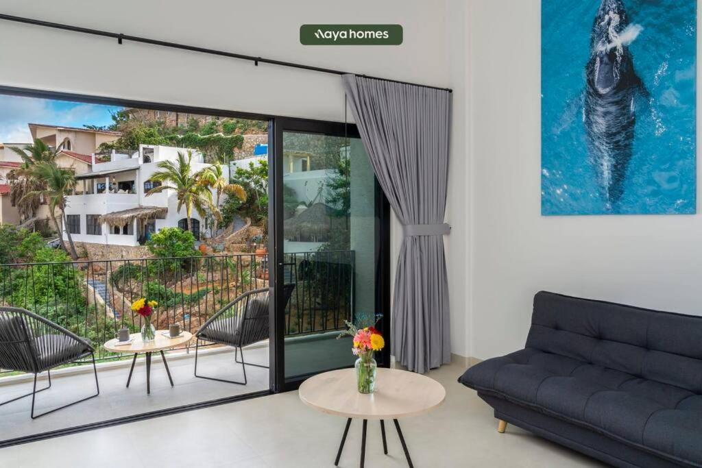 Near Marina - Downtown - Pool - King Apartment