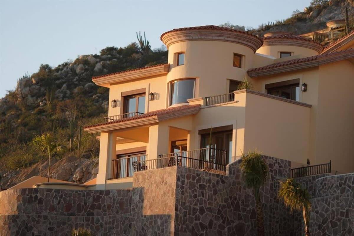 Astonishing 3br Magic View In *