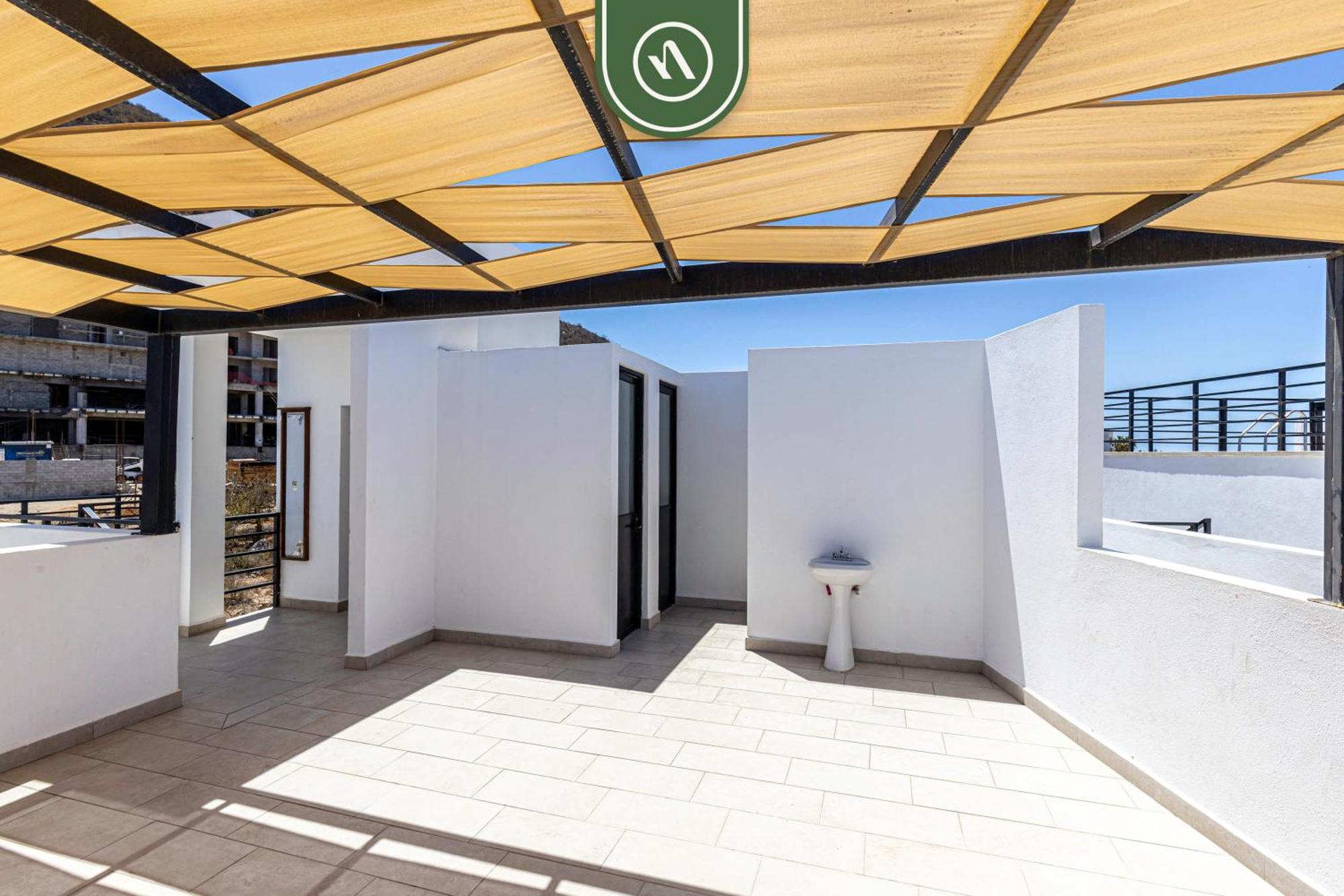 Amazing 2br With Rooftop Pool - Bbq *