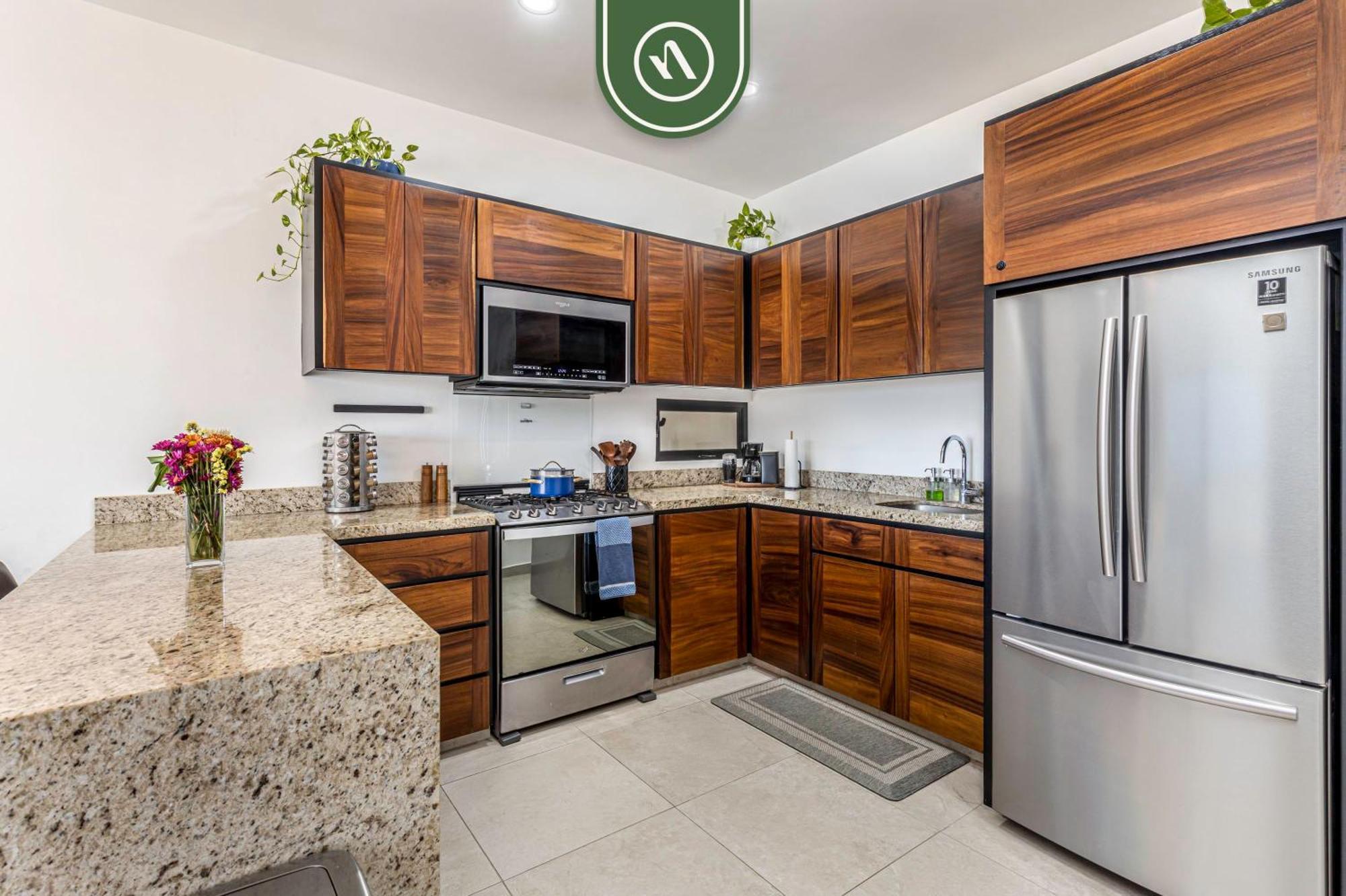 Apartment Amazing 2br With Rooftop Pool - Bbq *