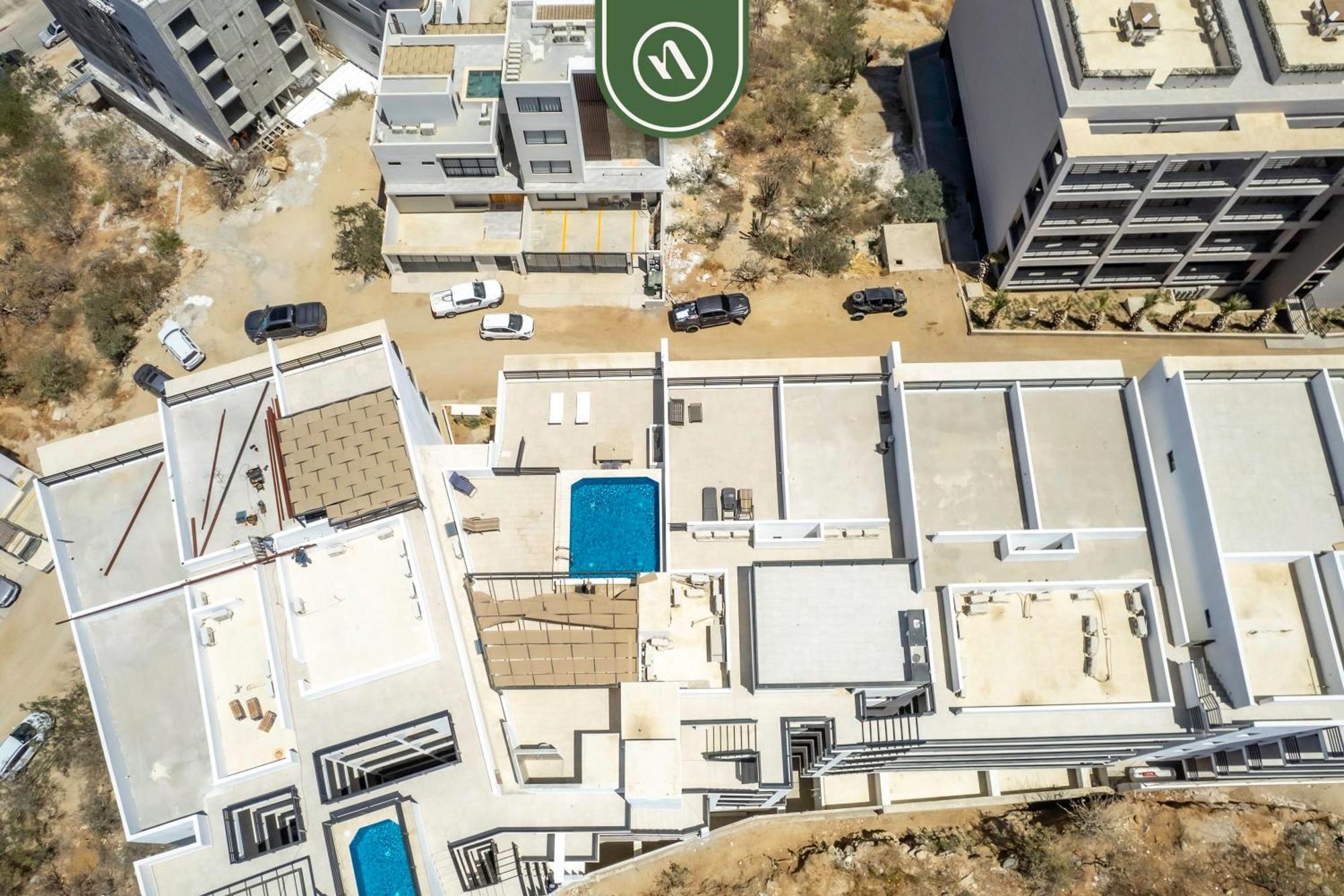 Amazing 2br With Rooftop Pool - Bbq *