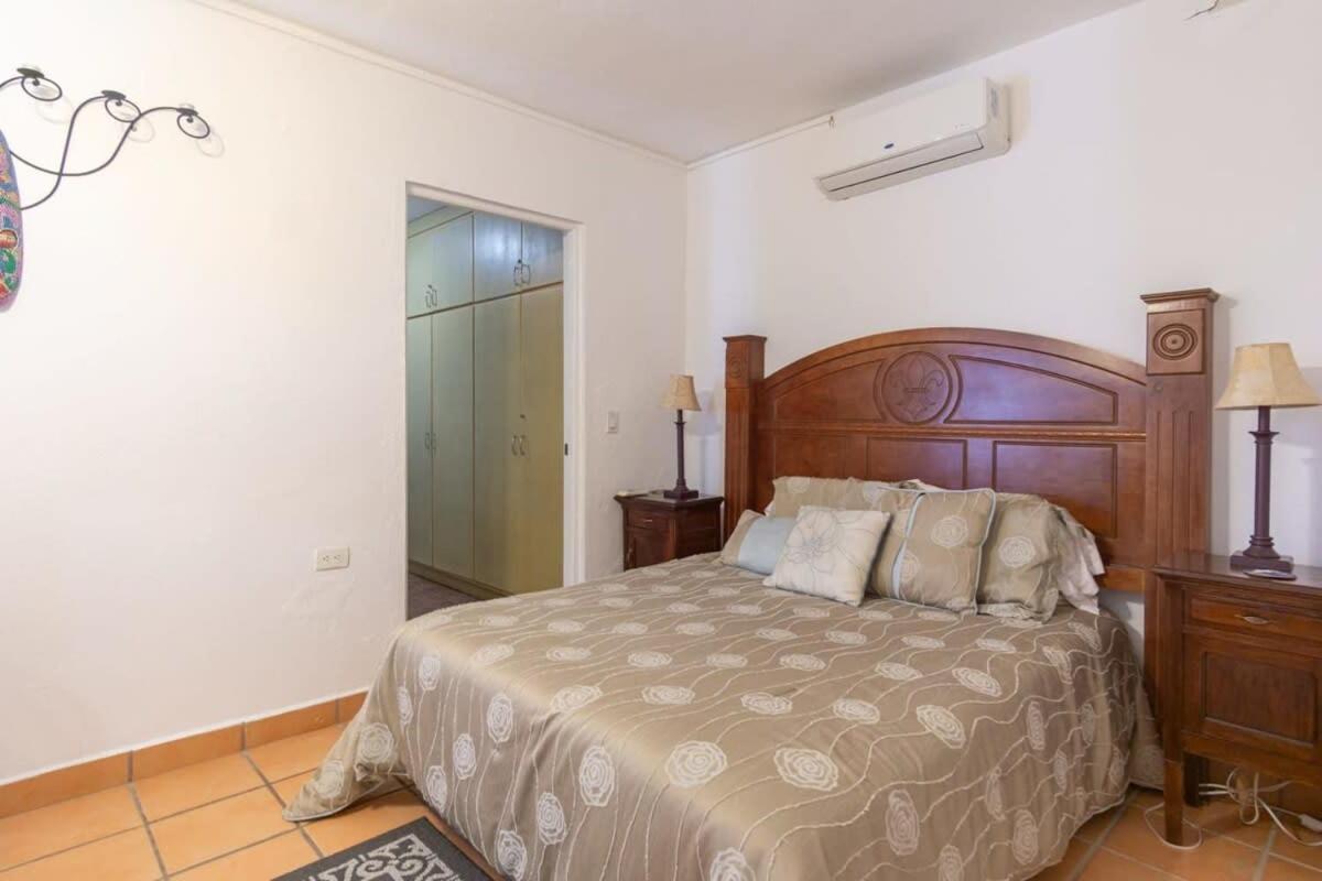 Villa Calafia Spacious W Private Tennis *