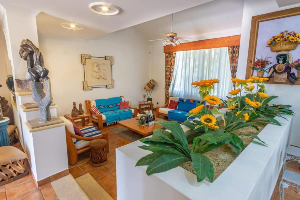 Villa Calafia Spacious W Private Tennis Cabo San Lucas