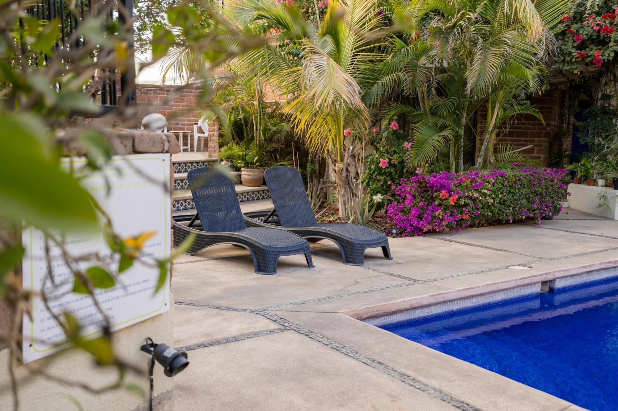 Apartment Beachside Bliss Studio, Walk To The Marina And