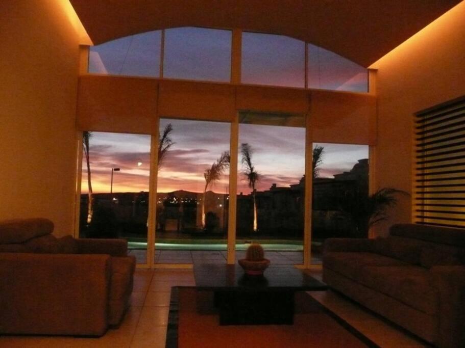 Spectacular House In Cabo With Private Pool & Bbq!