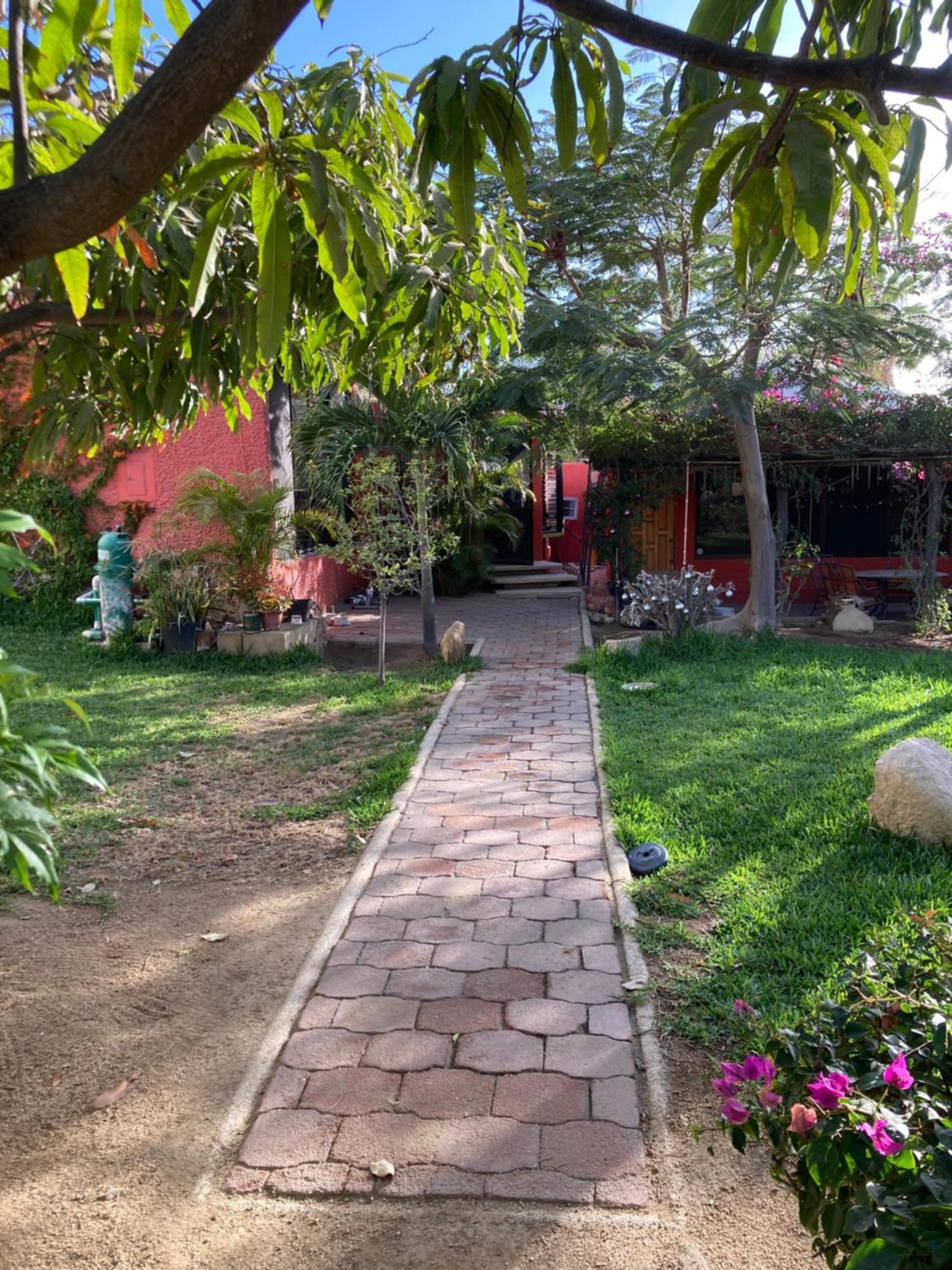 Guest house Bungalow And Surf