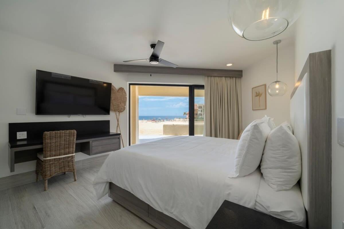 Unit 150- Casa Kelly - Oceanfront Fully Renovated Holiday home Cabo San Lucas