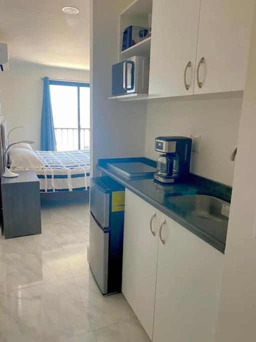 Sky & Ocean-view In Heart Of Cabo! Apartamento