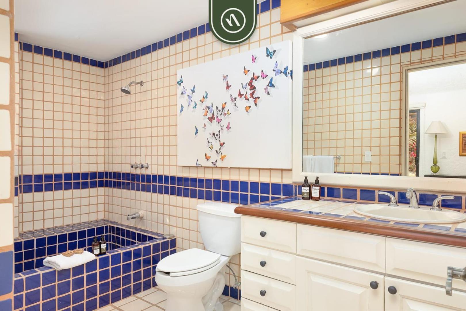 Mexican-style 3 Bedroom - Oceanfront Pool - Apartamento *