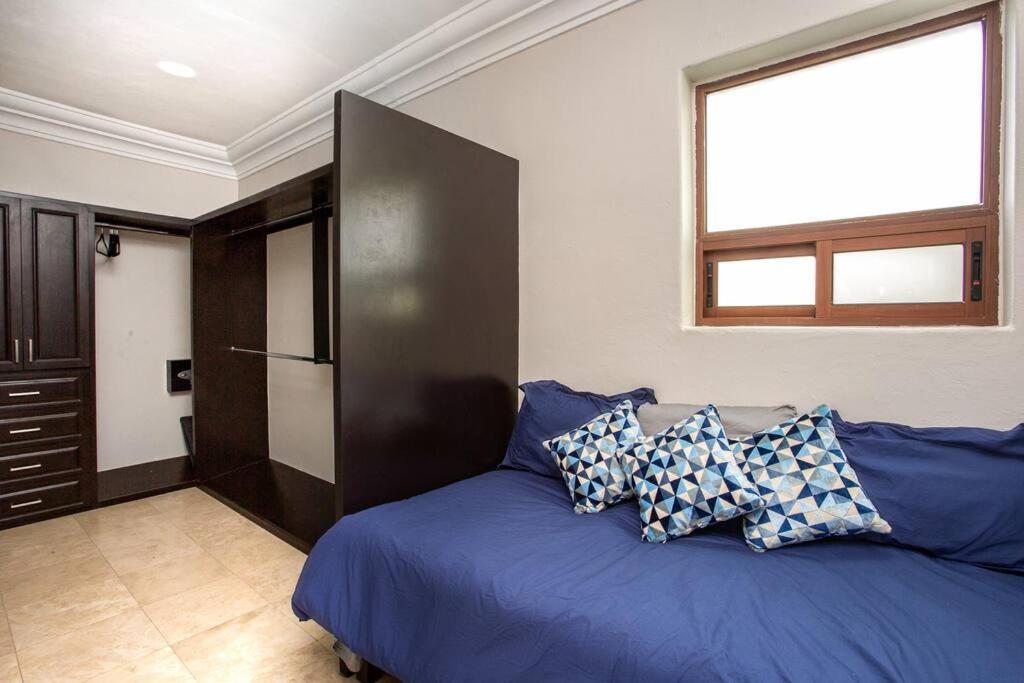 De 6 Recamaras Con Vistas Al Mar En Pedregal Apartment *