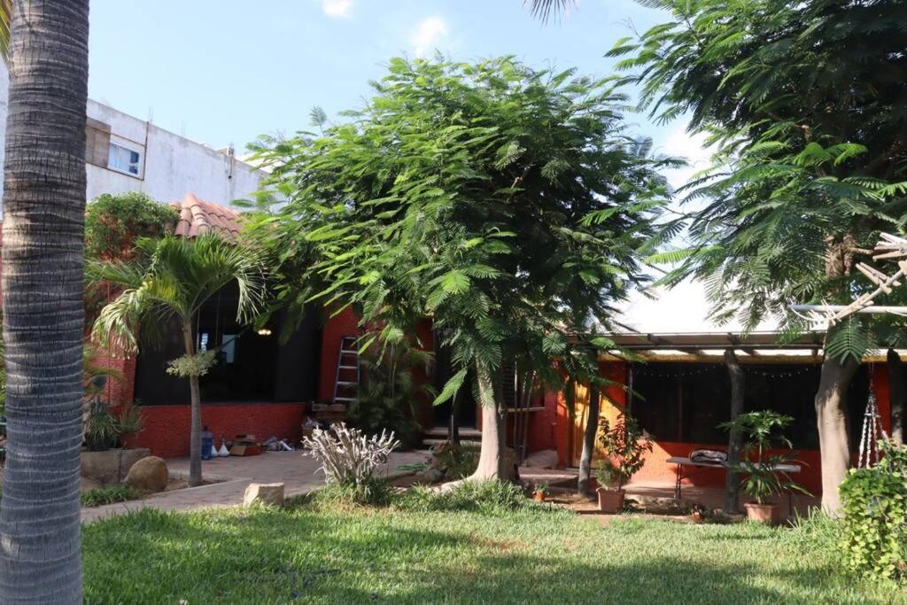 Guest house Bungalow And Surf