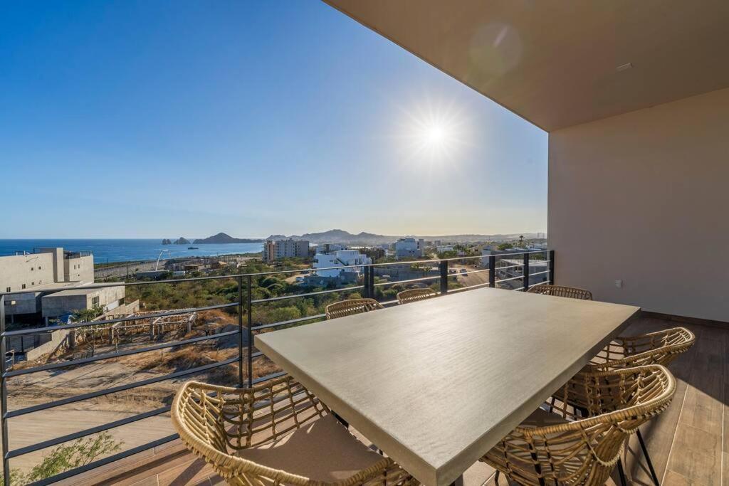 View Rooftop With Heated Jacuzzi *