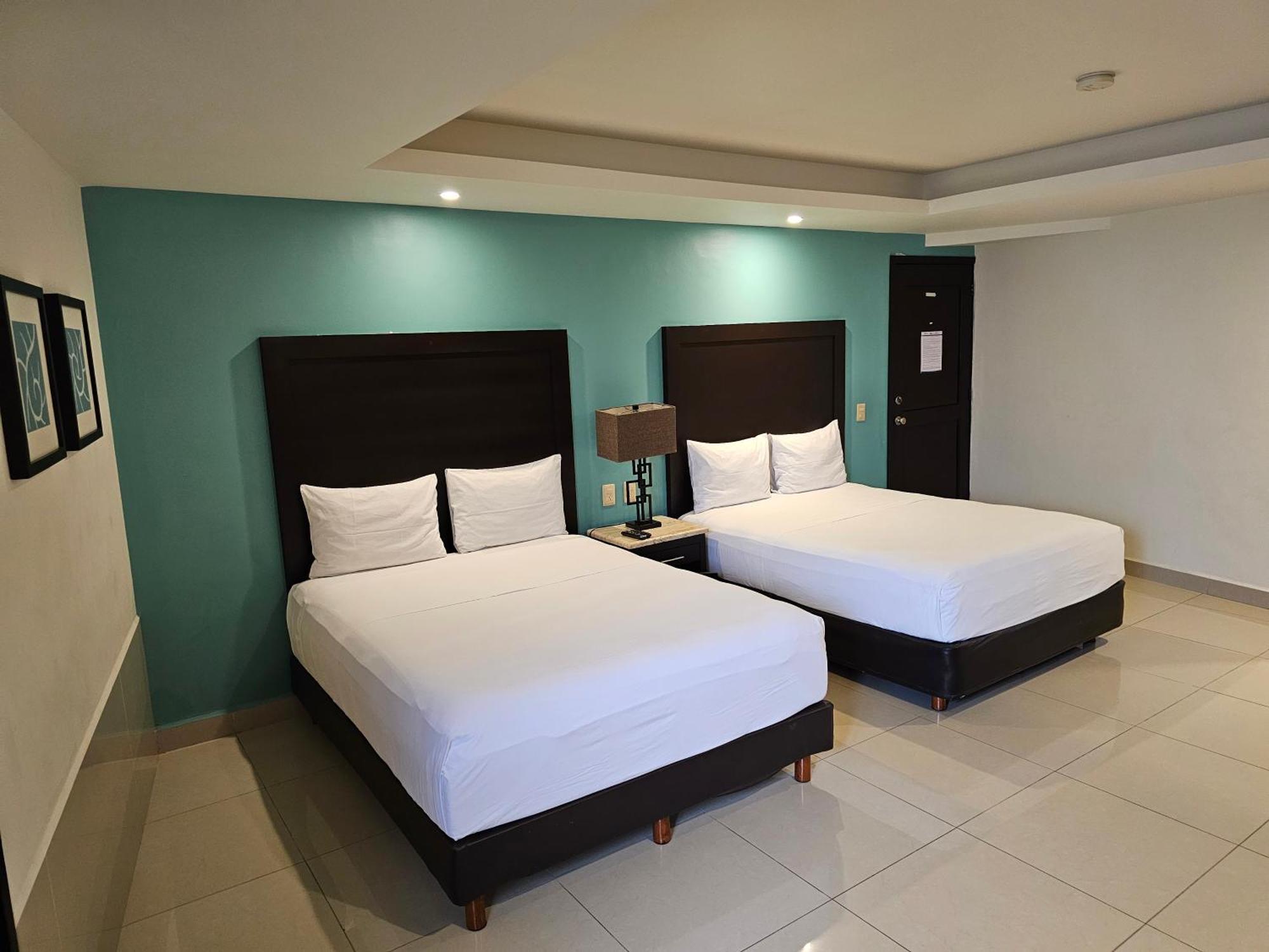 Maria Elena Hotel