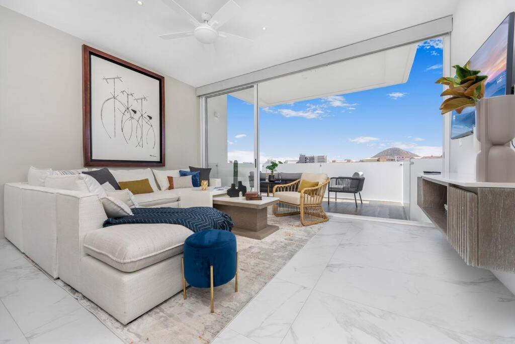 New 3br In The Heart Of San Lucas