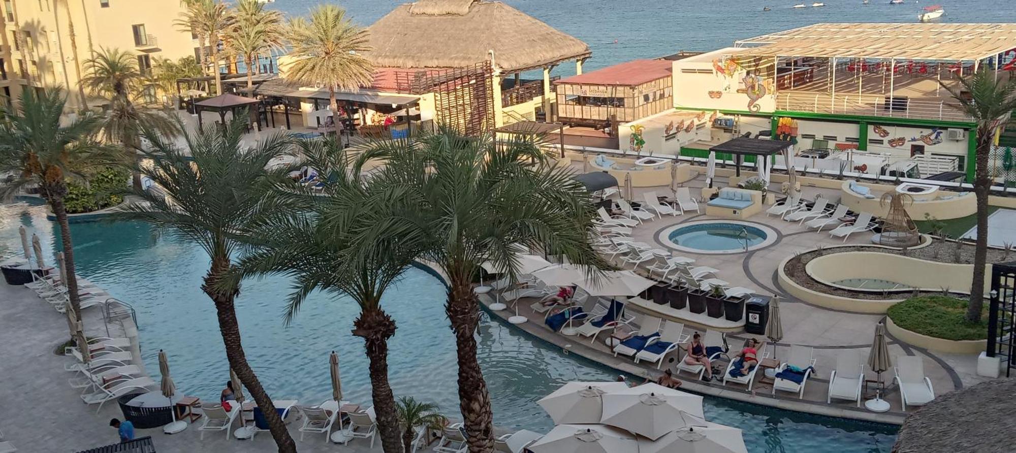 Resort Medano 4*