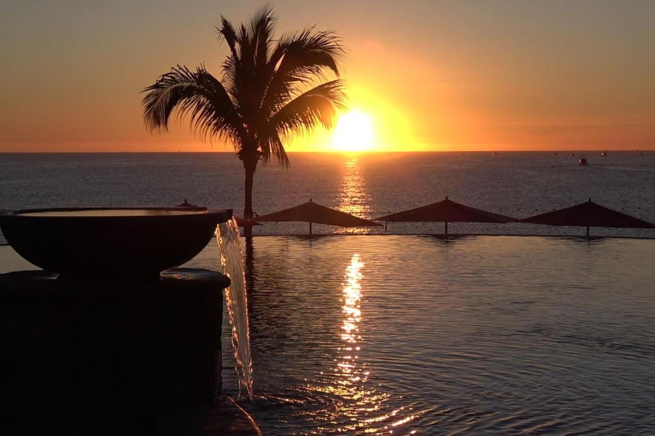 Holiday home 1 Bd 5-star Beachfront Paradise *