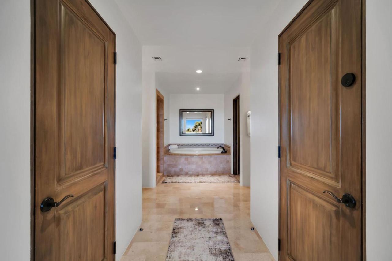 1 Bd 5-star Beachfront Paradise Cabo San Lucas