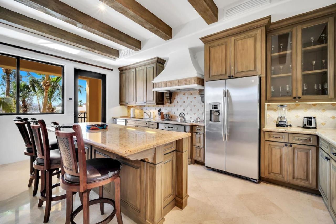 Holiday home 1 Bd 5-star Beachfront Paradise