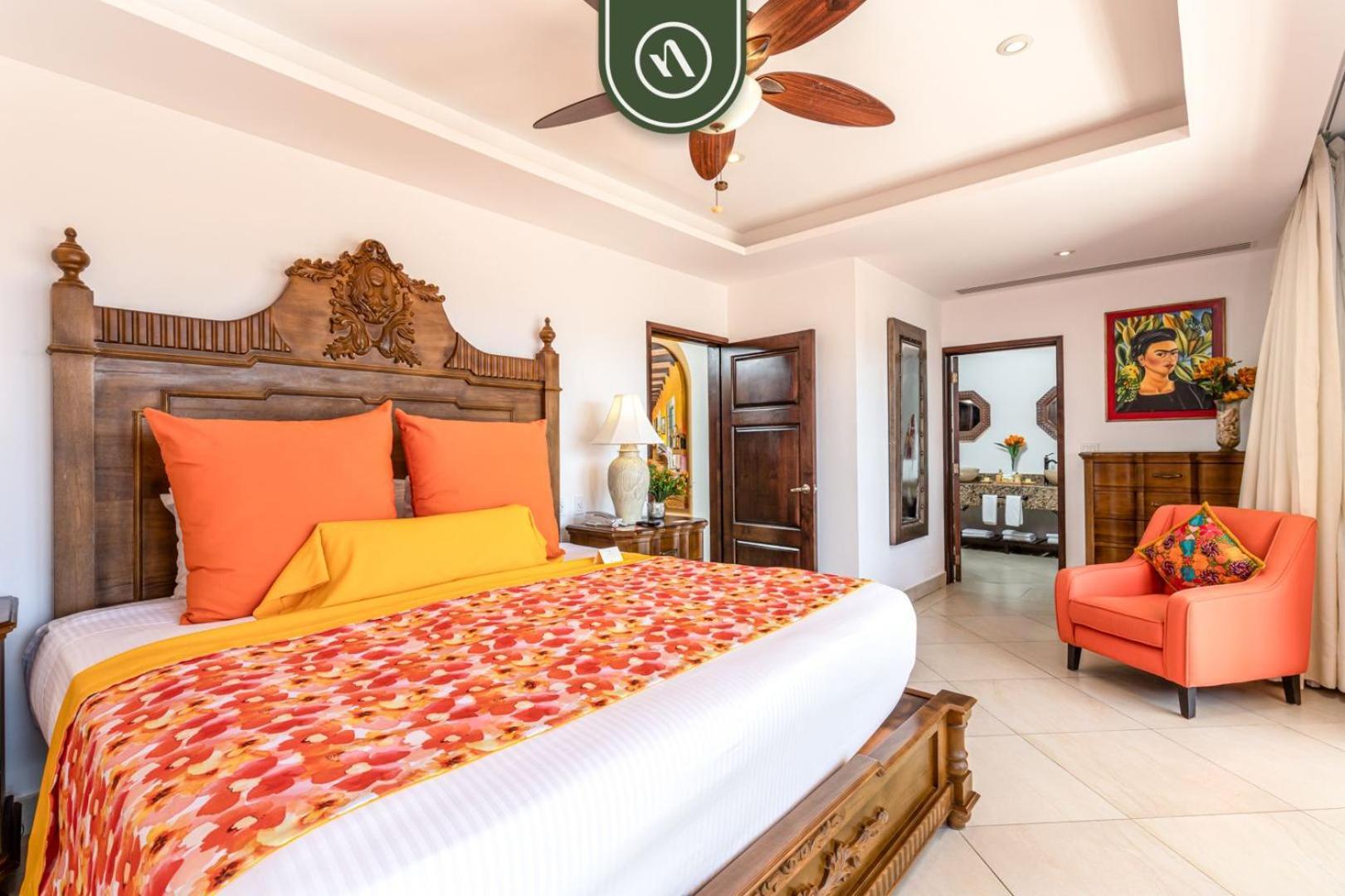 Amazing House With Private Terrace - Private Pool Apartment